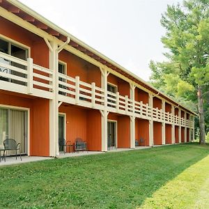 Brown County Inn